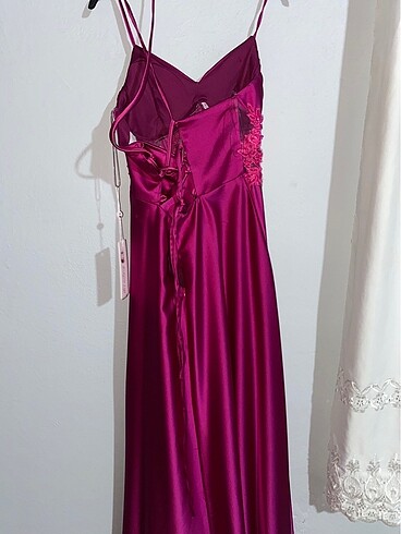 Yeni etiketli abiye - Görsel 4