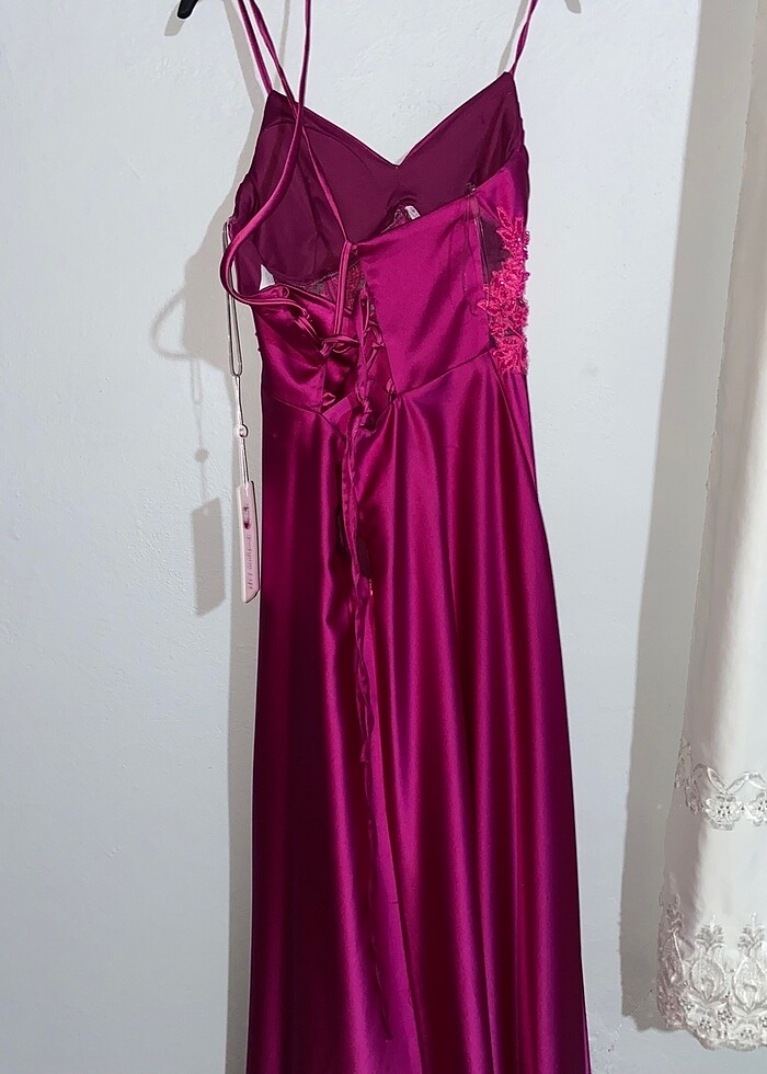 Yeni etiketli abiye - Görsel 4