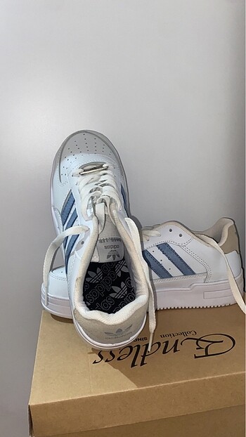 42 Beden beyaz Renk Adidas Dass-Ler
