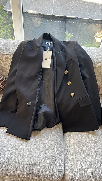 36 Beden June Siyah Gold Düğmeli Blazer Ceket