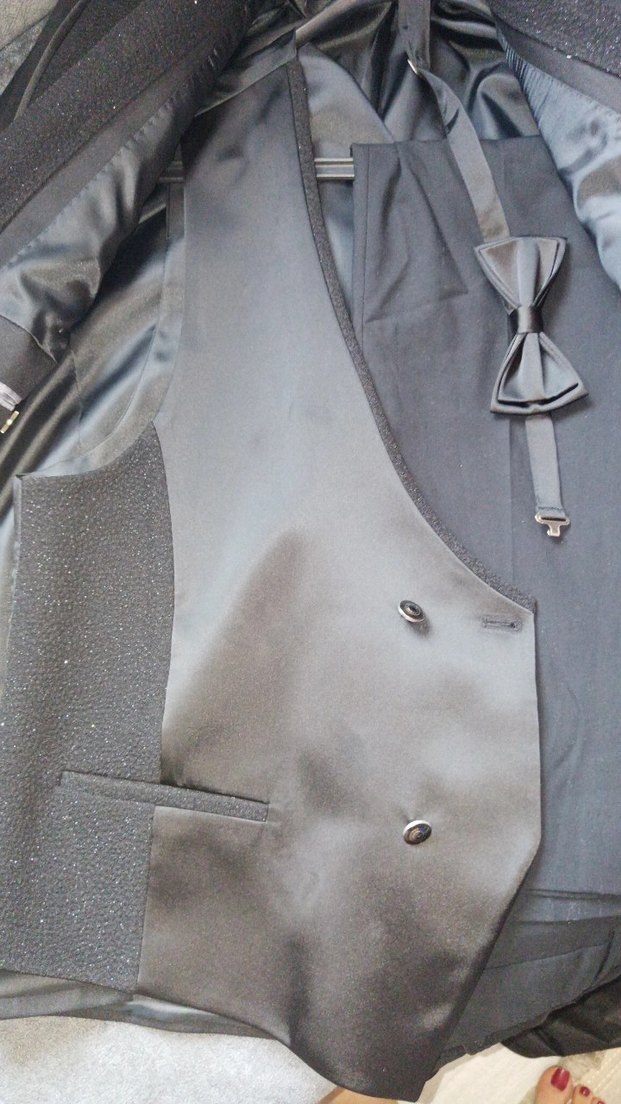 Erkek siyah Kravatlı Yelekli Takım Elbise - Görsel 3