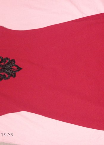 Kırmızı Dantelli V Yaka Midi Elbise - Görsel 2