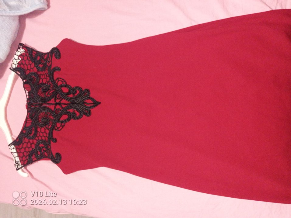 Kırmızı Dantelli V Yaka Midi Elbise - Görsel 2