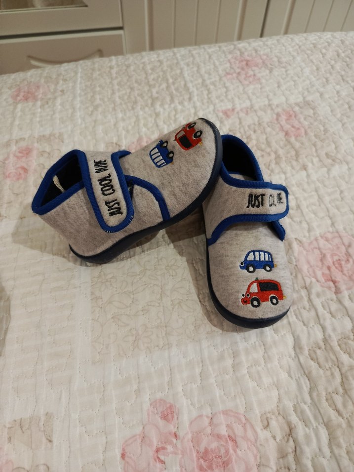 Gri Baskılı Erkek Çocuk Ev Terliği Velcro - Görsel 2