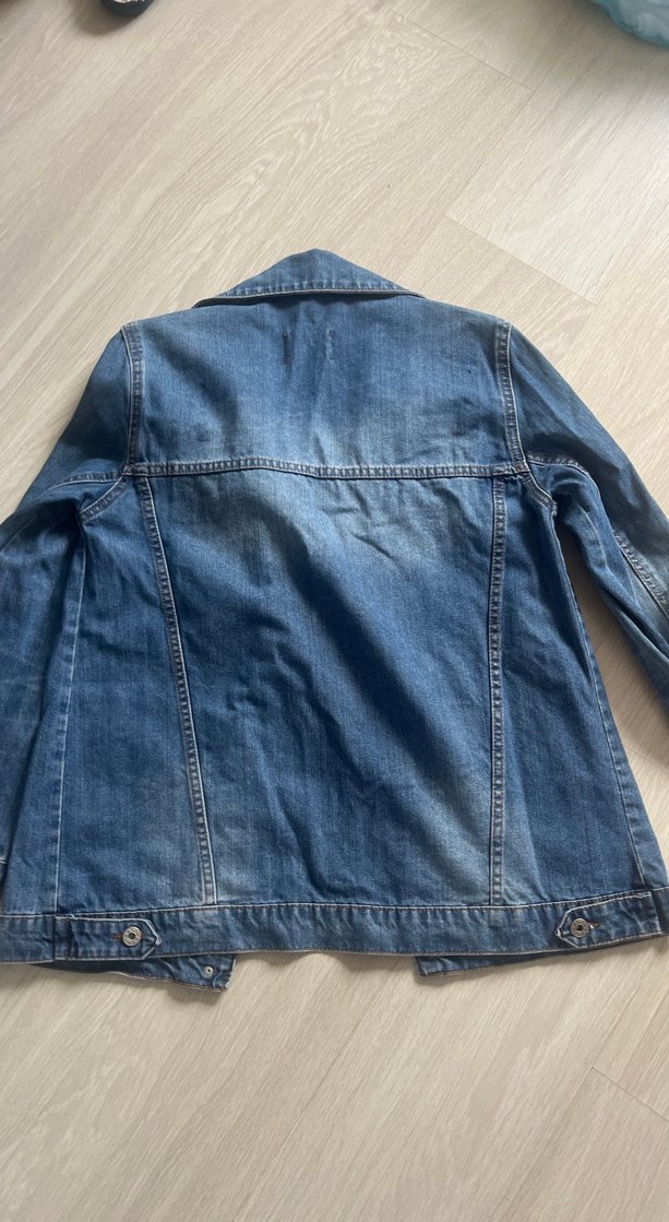 Nakışlı Düğmeli Kadın Kot Ceket - Görsel 4