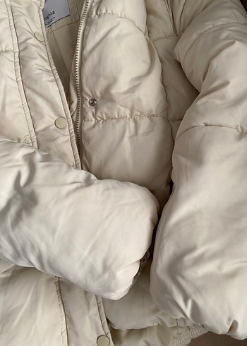 BERSHKA KAPÜŞONLU KADIN MONT - Görsel 3