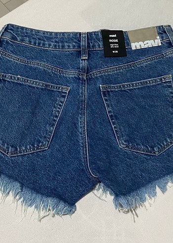 26 Beden mavi Renk MAVİ JEANS ORİJİNAL