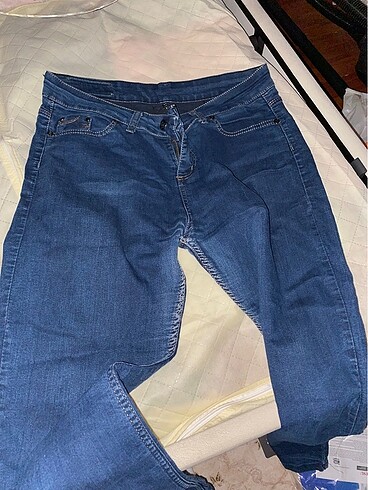 Pantolon 42 44 ve 46 çok rahat olur likralı