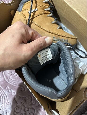 29 Beden Timberland çocuk botu