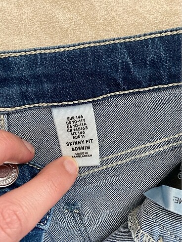 10 Yaş Beden H&M kot pantolon