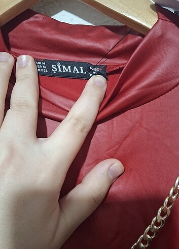 m Beden kırmızı Renk Etiketli Şimal M kırmızı deri uzun kollo zincirli üst bluz