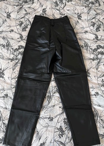 Siyah Deri Pantolon - Görsel 2