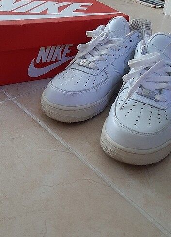 39 Beden beyaz Renk NIKE AIR FORCE ORIJINAL 