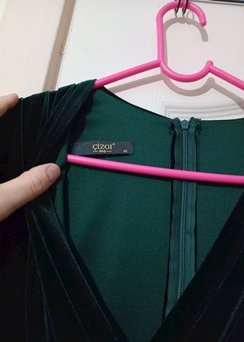 Uzun Kollu  Kısa boylu Yeşil Drapeli  Kadife Kadın Kadın Elbise - Görsel 6