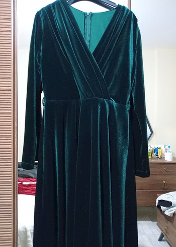 Uzun Kollu  Kısa boylu Yeşil Drapeli  Kadife Kadın Kadın Elbise - Görsel 2