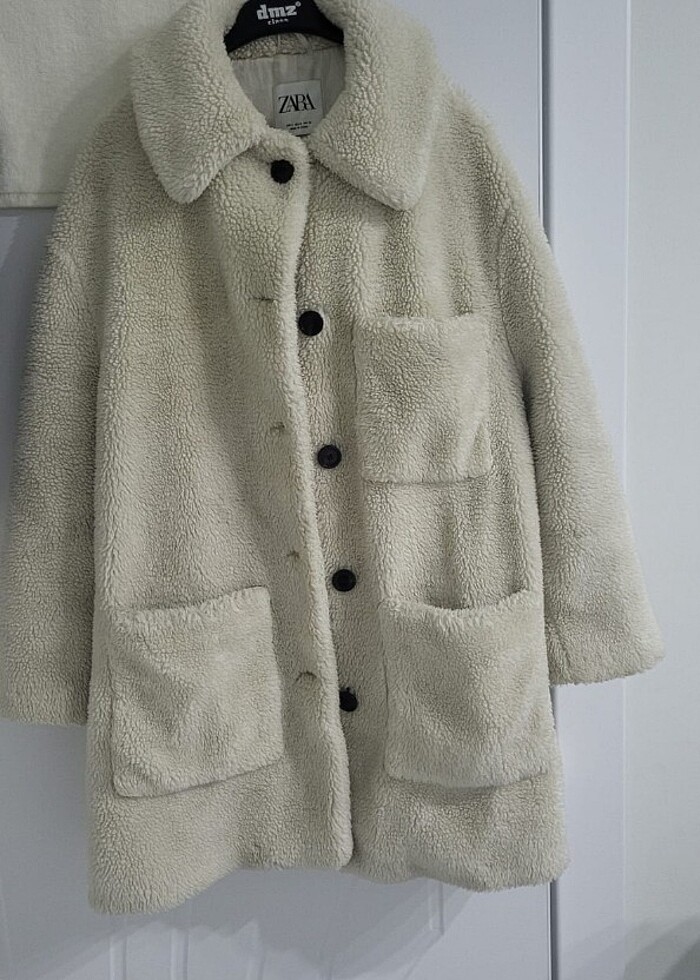 Zara Beyaz kürk mont - Görsel 3