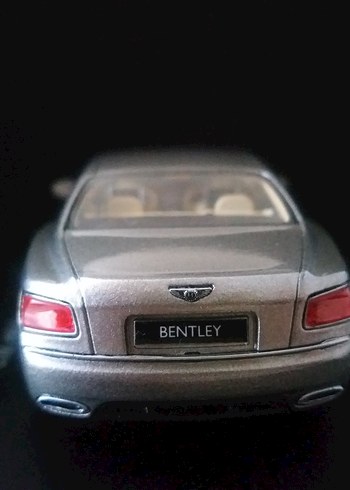  Beden gri Renk 1/43 Bentley flying spur w12 kyosho sifir sergilenmedi