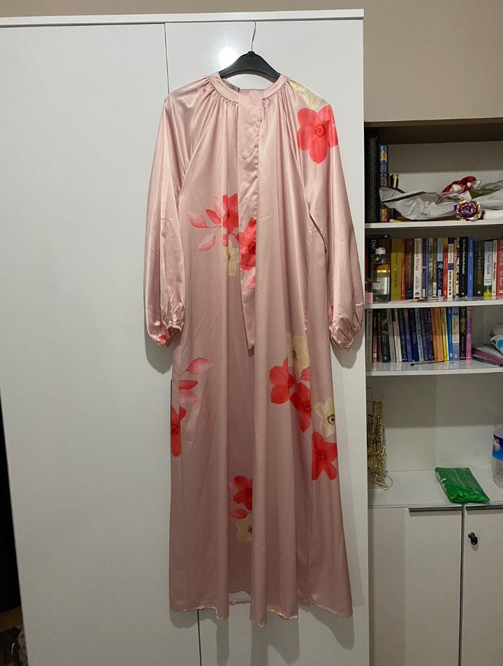 Pembe Çiçekli Uzun Salaş Elbise - Görsel 4