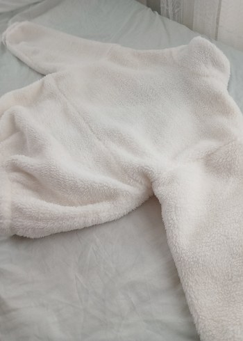 Kadın Beyaz Polar Mont, Yüksek Yaka, Fermuarlı - Görsel 9