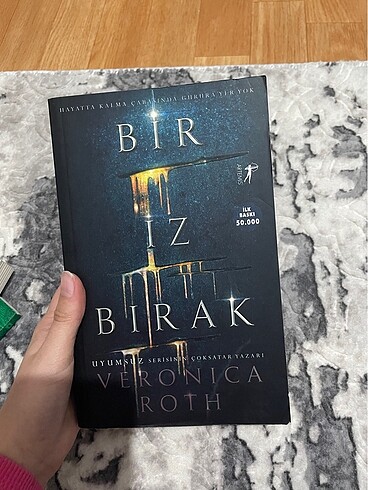 Bir iz bırak Veronica Roth