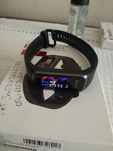 Huawei band 4 