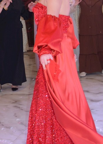 Pelerinli kına gecesi elbisesi - Görsel 4