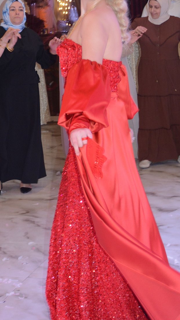 Pelerinli kına gecesi elbisesi - Görsel 4