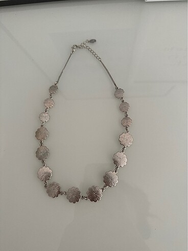 Beden ten rengi Renk Accessorize papatyalı kolye