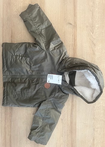H&M etiketli bebek mont