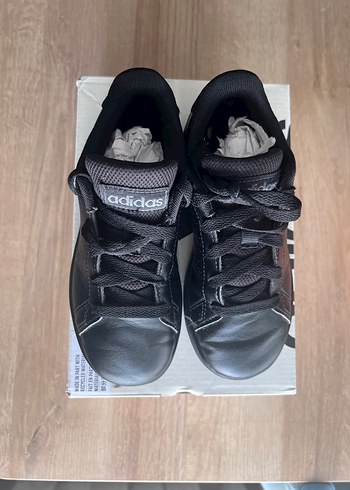 27 Beden Adidas anne-çocuk kombin ayakkabı
