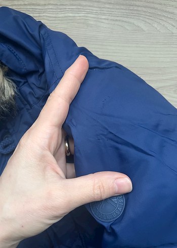 Gap Kürklü Kapüşonlu Erkek Çocuk Mavi Mont - Görsel 5