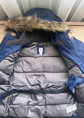 Gap Kürklü Kapüşonlu Erkek Çocuk Mavi Mont - Görsel 2