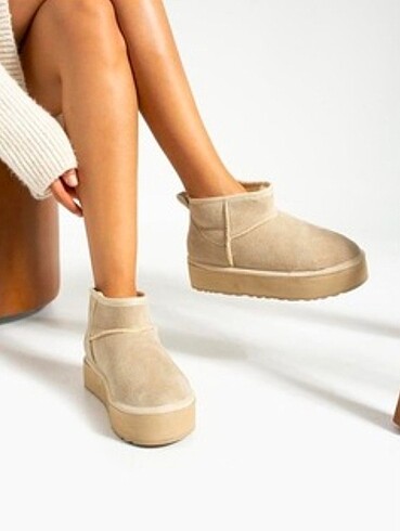 Ugg bot