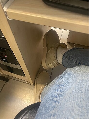 Ugg bej bot