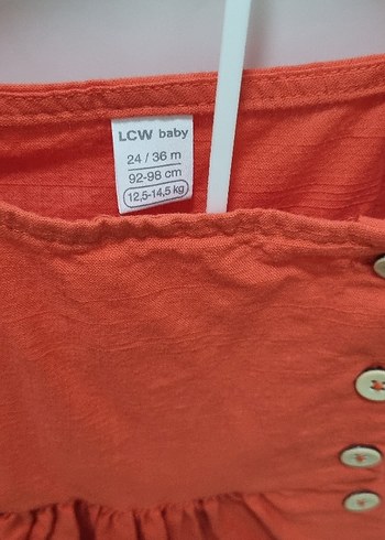 Kız Çocuk Kırmızı Keten Düğmeli Elbise - Görsel 3