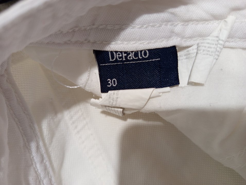 Erkek Beyaz Kısa Pamuklu Şort - Görsel 2