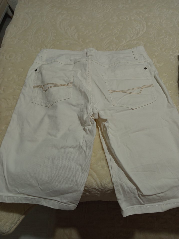Erkek Beyaz Kısa Pamuklu Şort - Görsel 3