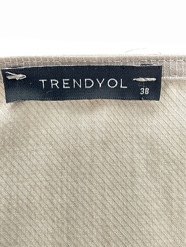 38 Beden çeşitli Renk Trendyol & Milla Bluz %70 İndirimli.