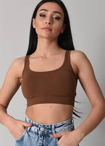Diğer Kadın Kahve Crop