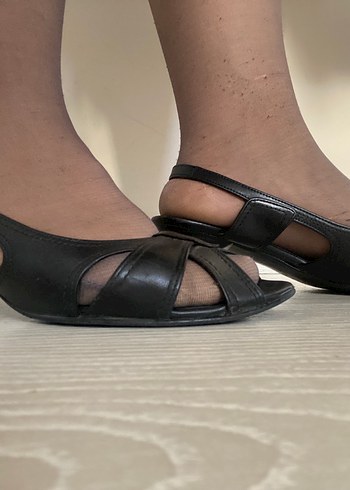 Diğer Tokalı Siyah Stiletto Topuklu Kadın Sandalet