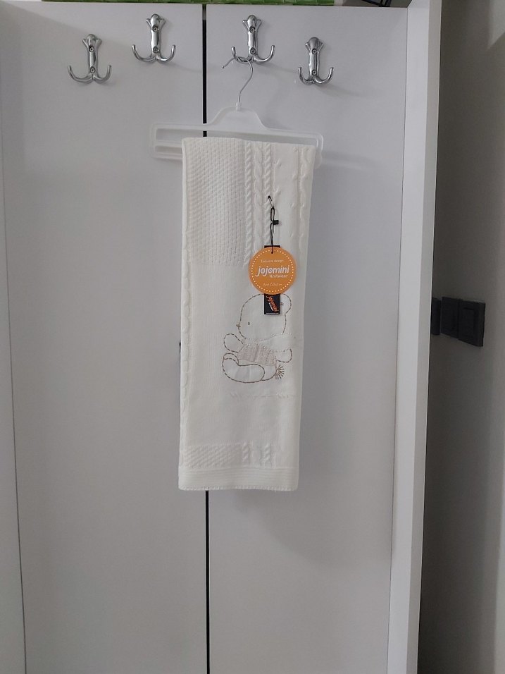 Beyaz Örgü Desenli Çocuk Battaniyesi - Görsel 2