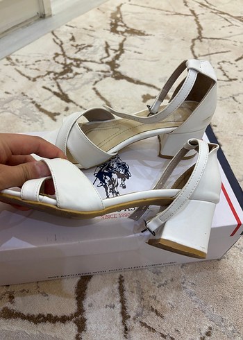 Beyaz Bağcıklı Kadın Topuklu Sandalet - Görsel 2