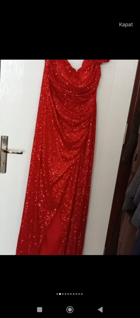 Kırmızı Drapeli Uzun Abiye Elbise - Görsel 2