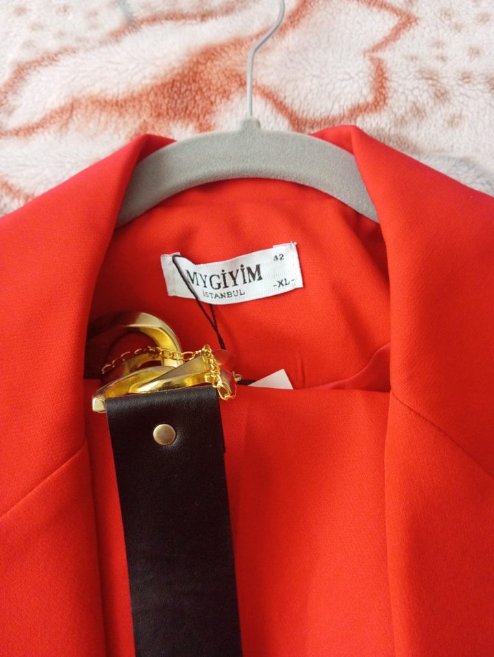 Kadın Kırmızı Düğmeli Midi Blazer takim - Görsel 2