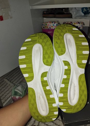 Beyaz Bağcıklı Kadın Spor Ayakkabı - Görsel 4