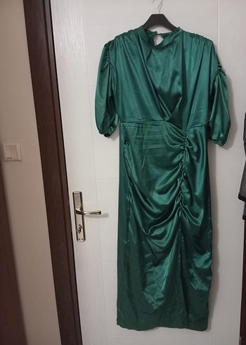 Parlak Yeşil Drapeli Uzun Elbise - Görsel 5