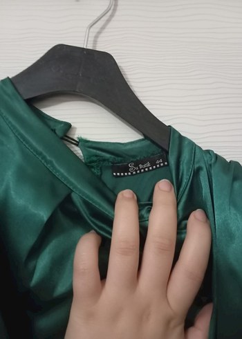 Parlak Yeşil Drapeli Uzun Elbise - Görsel 6