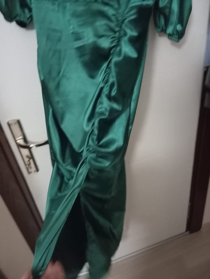 Parlak Yeşil Drapeli Uzun Elbise - Görsel 4