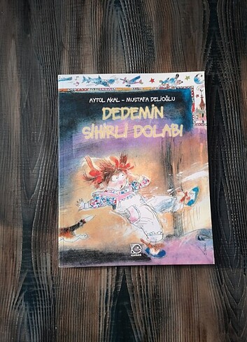 Dedemin Sihirli Dolabı