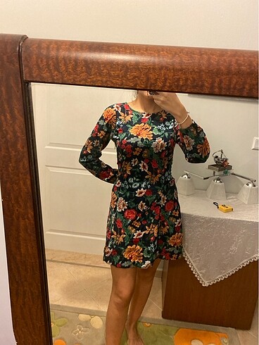 Çiçekli mini elbise